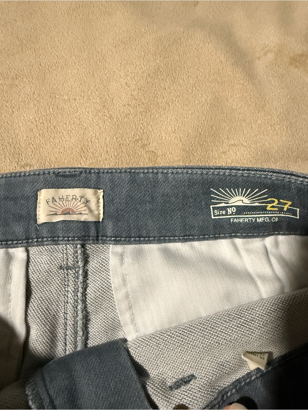 Faherty High-Waist Patch Pocket Shorts in Ocean Glass - Picture 8 of 8